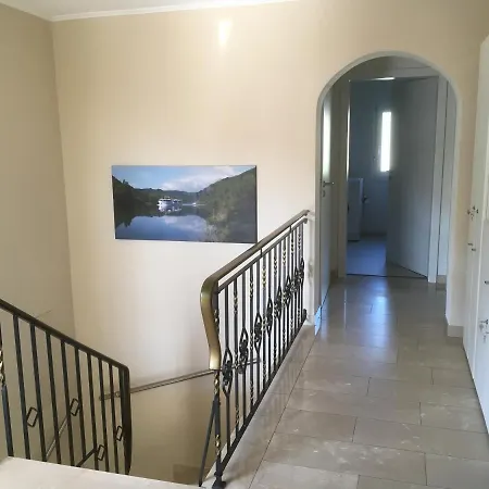 Weinhaus Lenartz-bleser