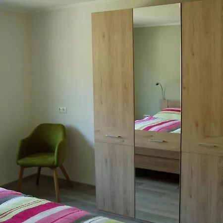 Weinhaus Lenartz-bleser Apartment *