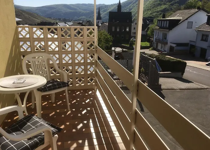 Weinhaus Lenartz-bleser Apartamento *